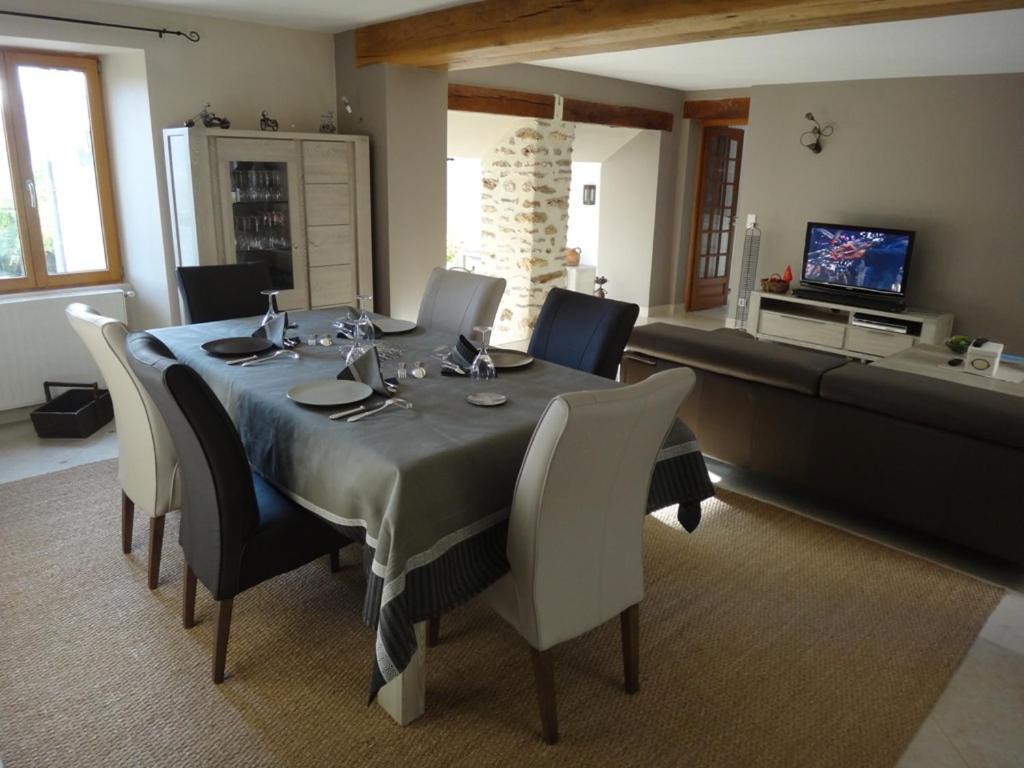 La Maison Du Fargis Auffargis Bagian luar foto