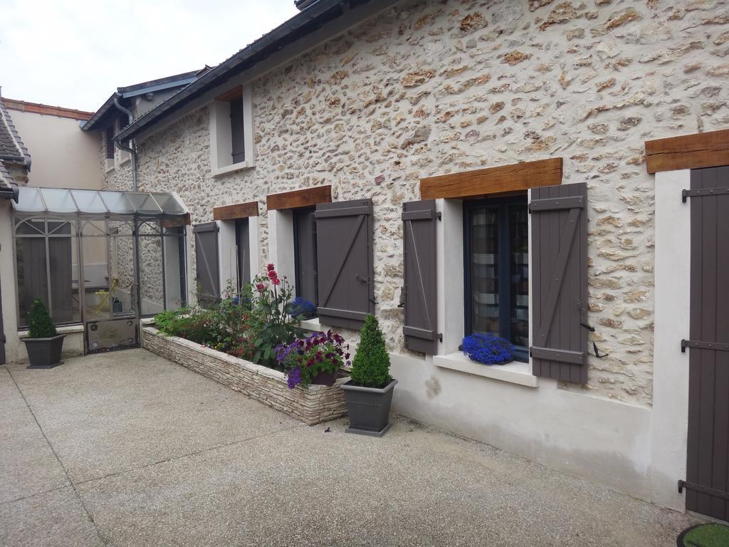 La Maison Du Fargis Auffargis Bagian luar foto